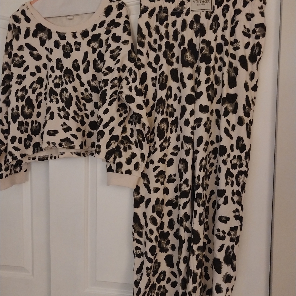Vintage Havana Leopard Print Top and Bottom Black